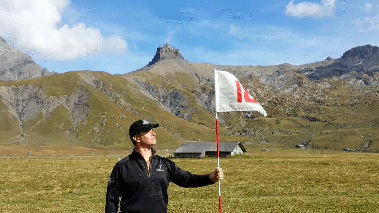 Jaacob Bowden plays Golf Mountain in Abelboden, Switzerland